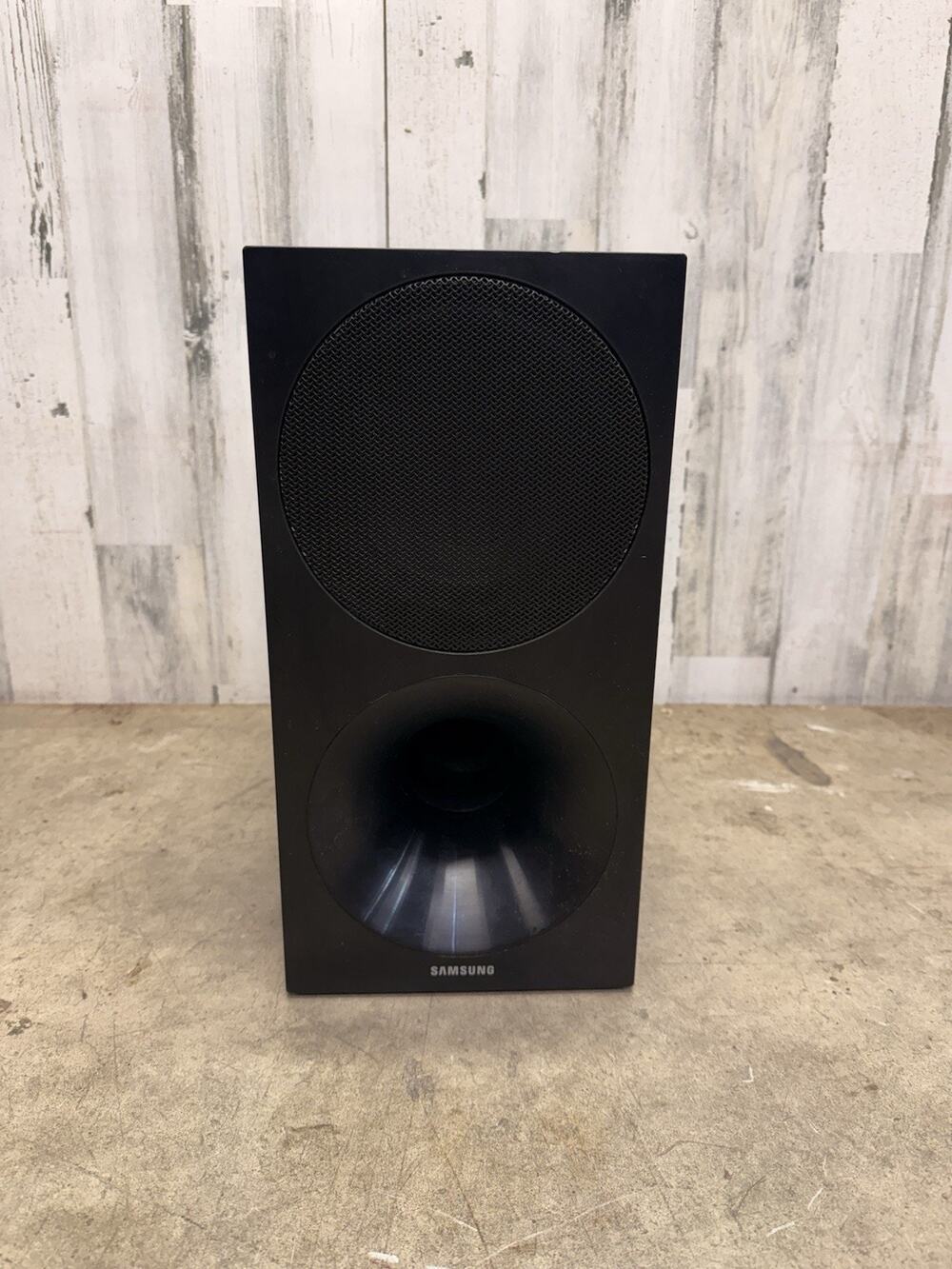 Samsung PS-WM30 Wireless Subwoofer Only Bluetooth 28W AC 120V - Tested Powers On